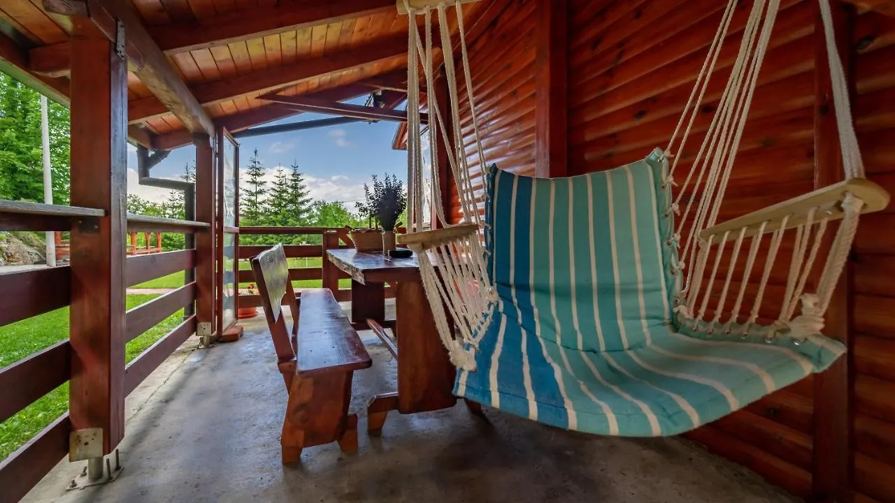 Chalet Woody Stara Susica 0*,